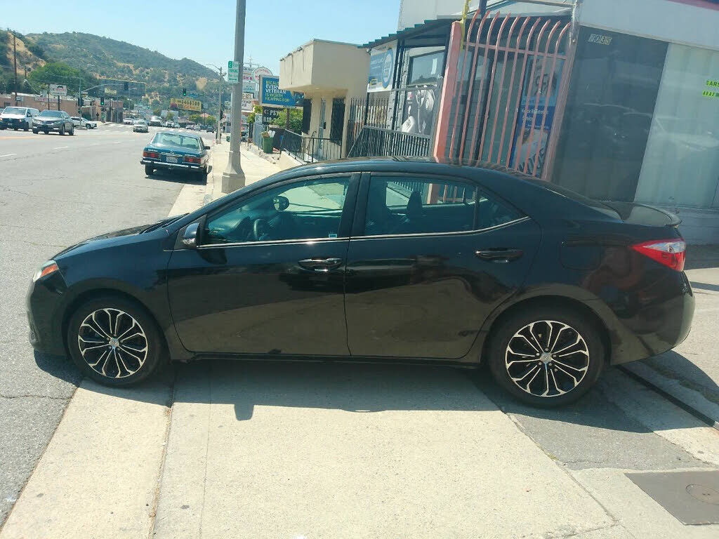 2015 TOYOTA Corolla