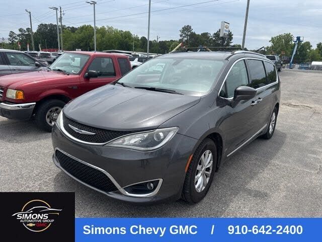 2019 CHRYSLER Pacifica