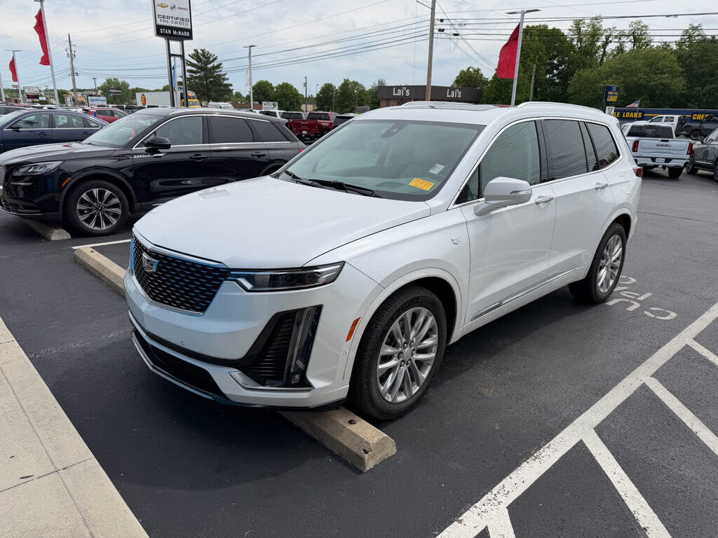 2022 CADILLAC XT6