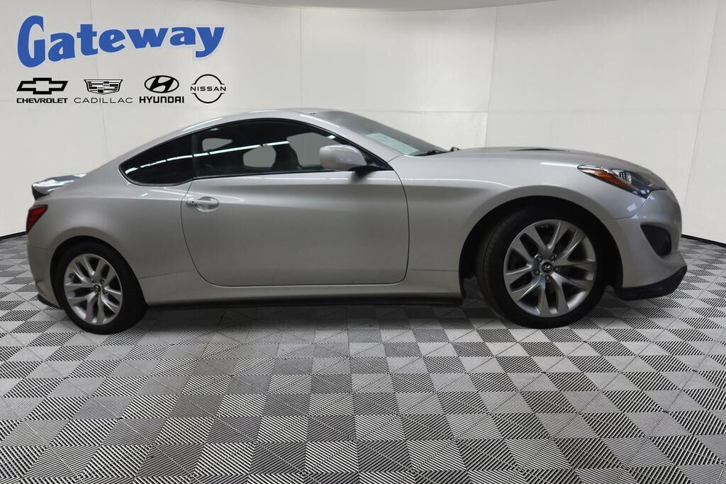 2013 HYUNDAI Genesis Coupe