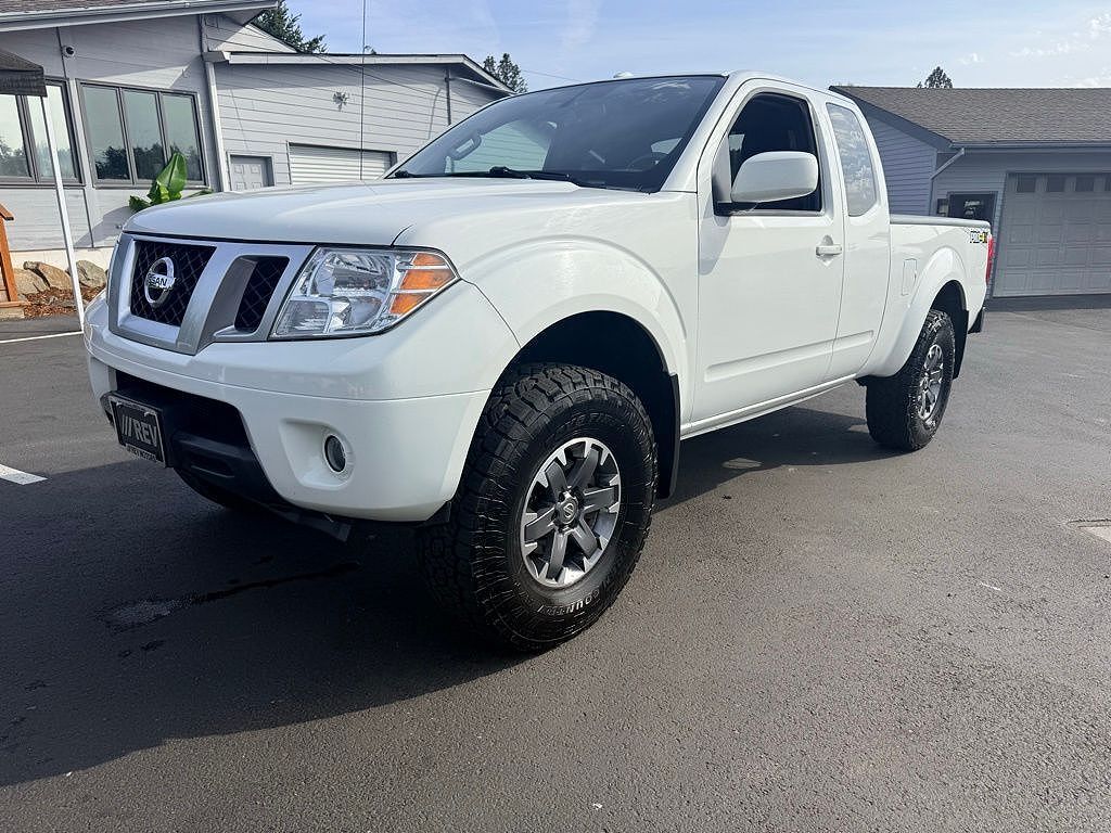 2017 NISSAN Frontier