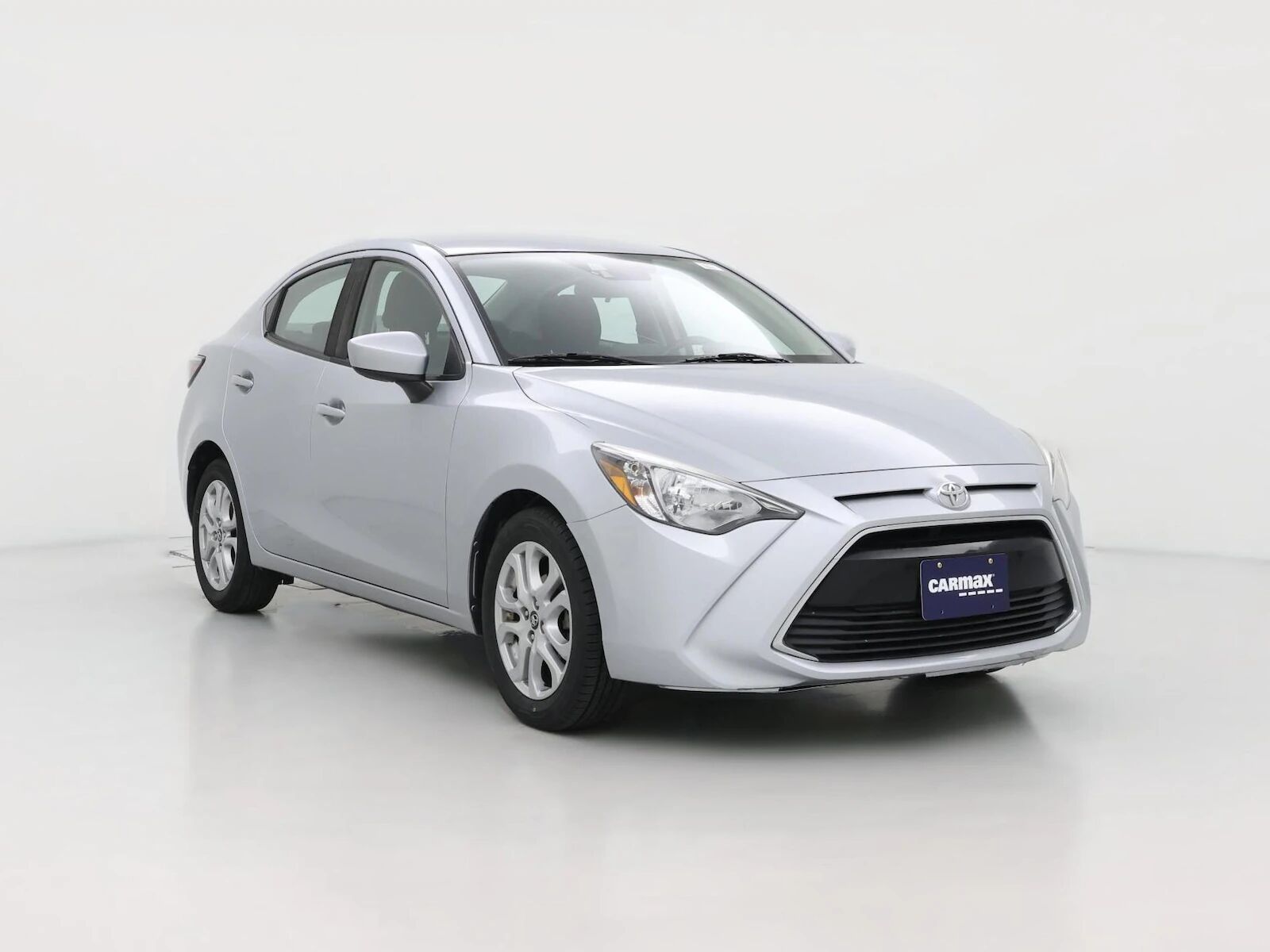 2017 TOYOTA Yaris