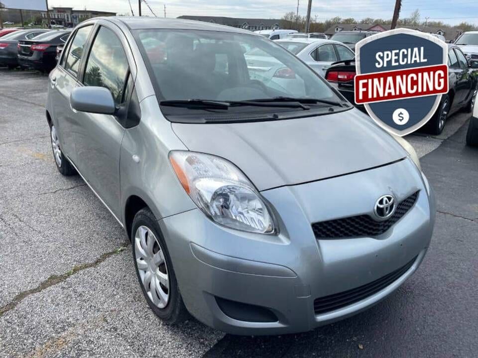 2011 TOYOTA Yaris