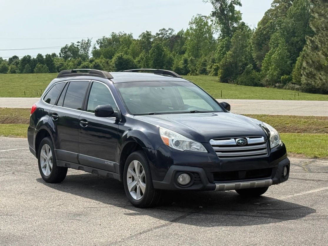 2013 SUBARU Outback