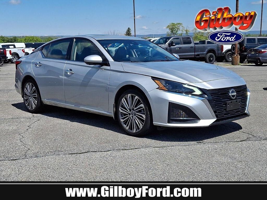 2023 NISSAN Altima