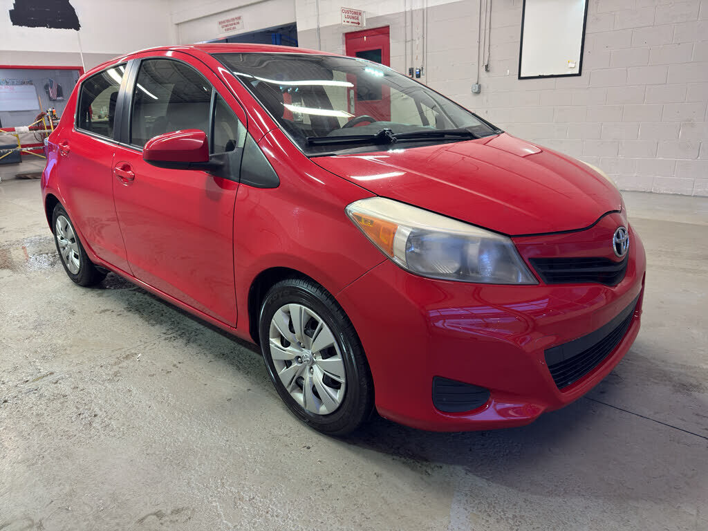 2014 TOYOTA Yaris