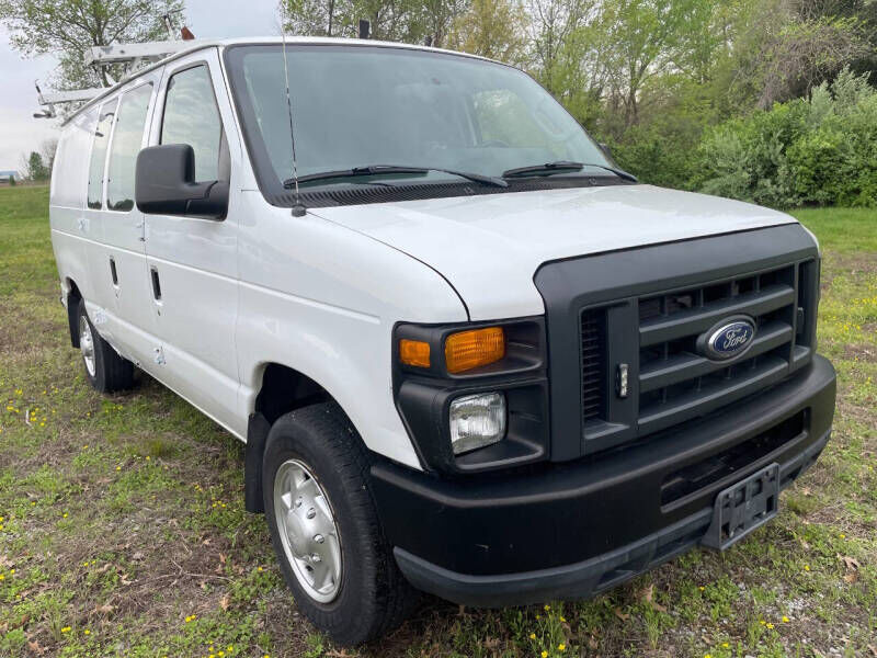 2013 FORD E-150