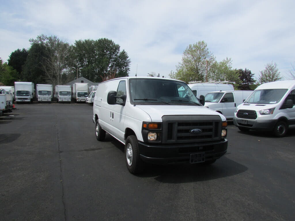 2011 FORD E-250