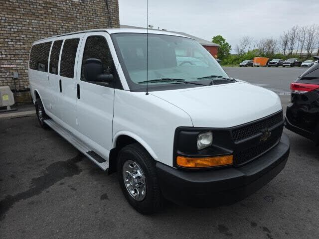 2013 CHEVROLET Express