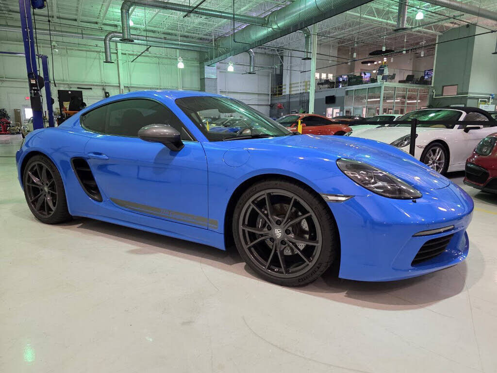2023 PORSCHE 718