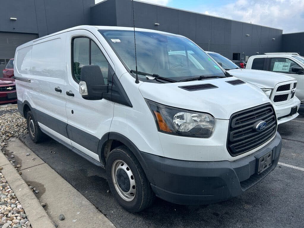 2019 FORD Transit