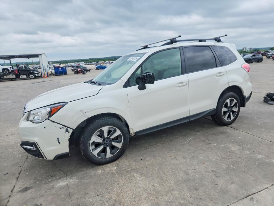 2017 SUBARU Forester