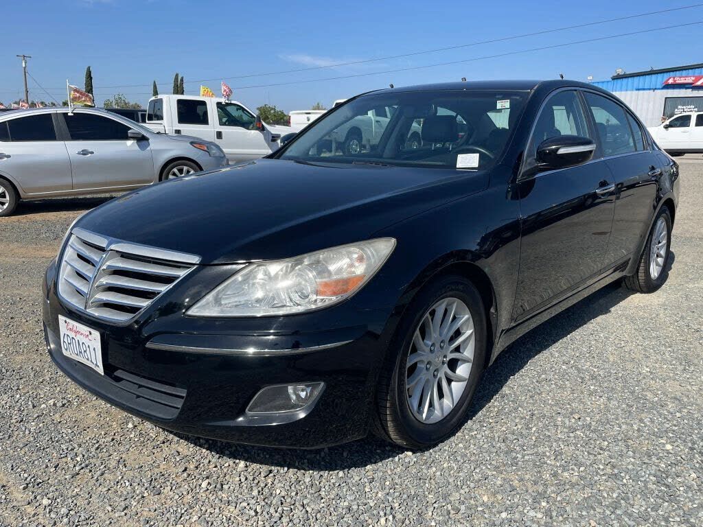 2011 HYUNDAI Genesis