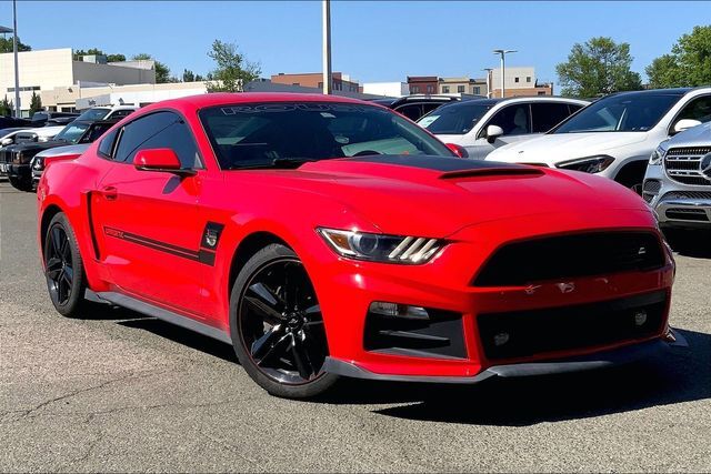 2015 FORD Mustang