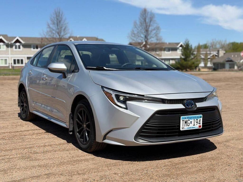 2024 TOYOTA Corolla