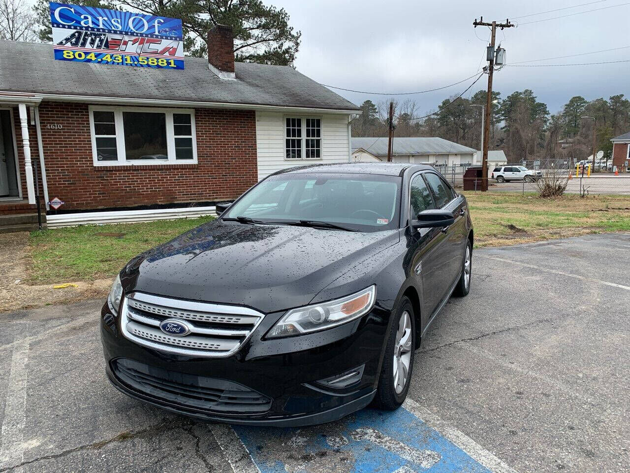 2011 FORD Taurus