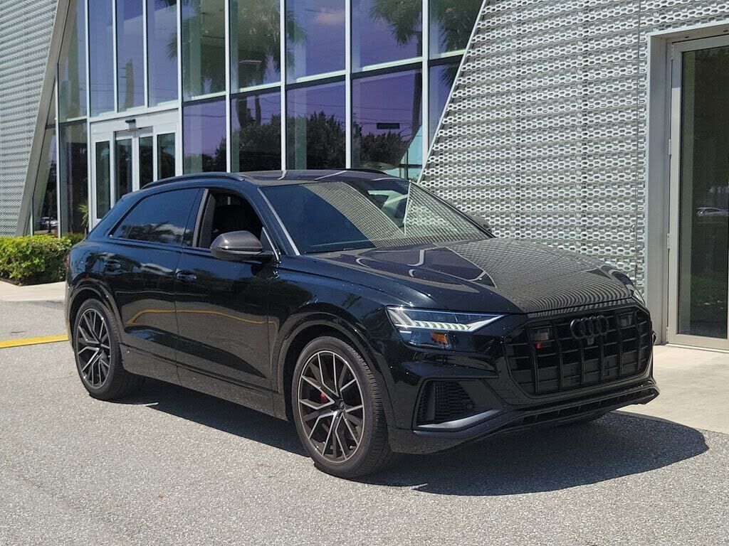 2023 AUDI SQ8