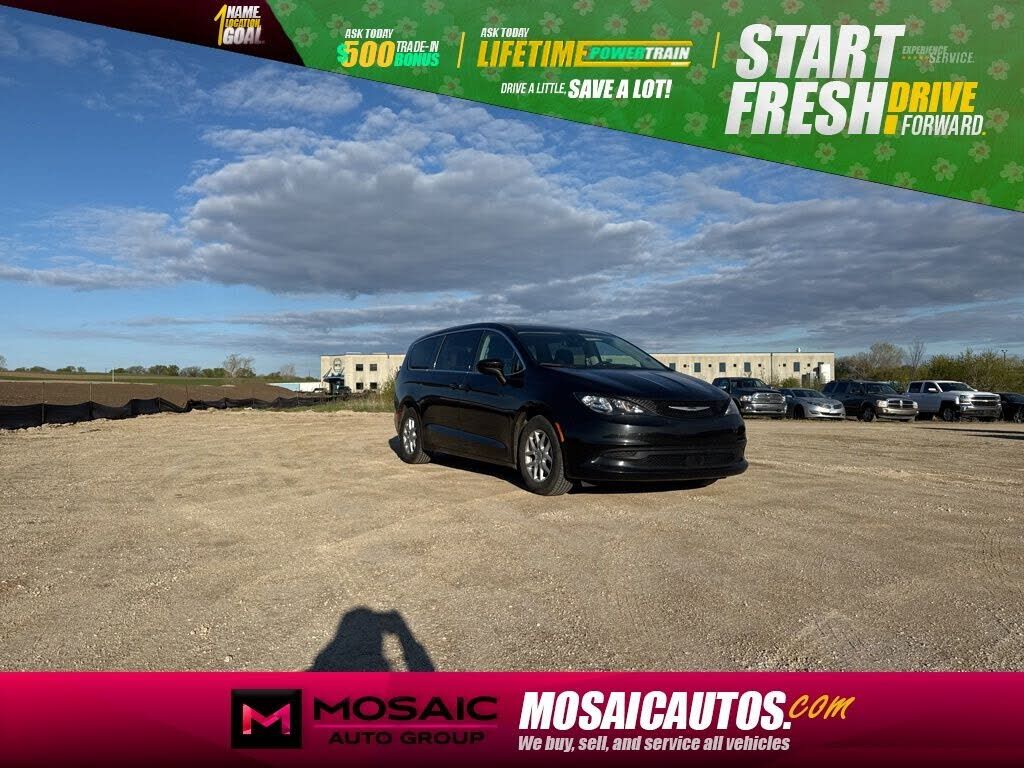 2023 CHRYSLER Voyager