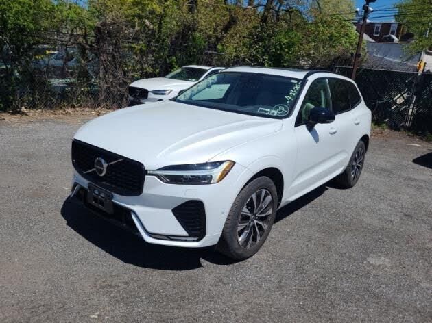 2023 VOLVO XC60