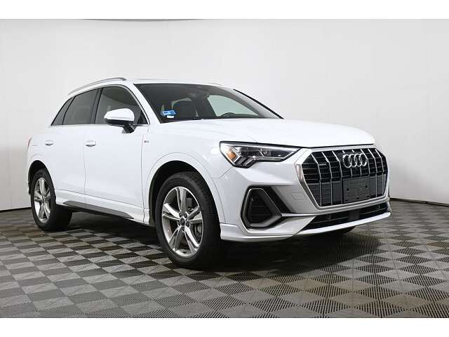 2023 AUDI Q3