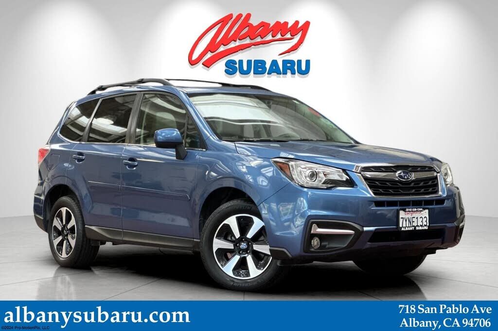 2017 SUBARU Forester