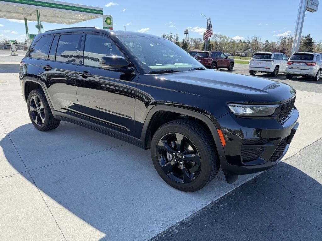 2023 JEEP Grand Cherokee