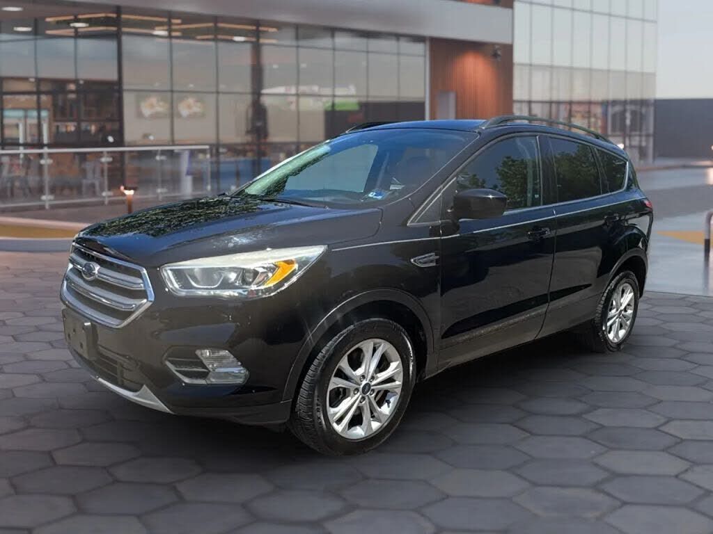 2017 FORD Escape