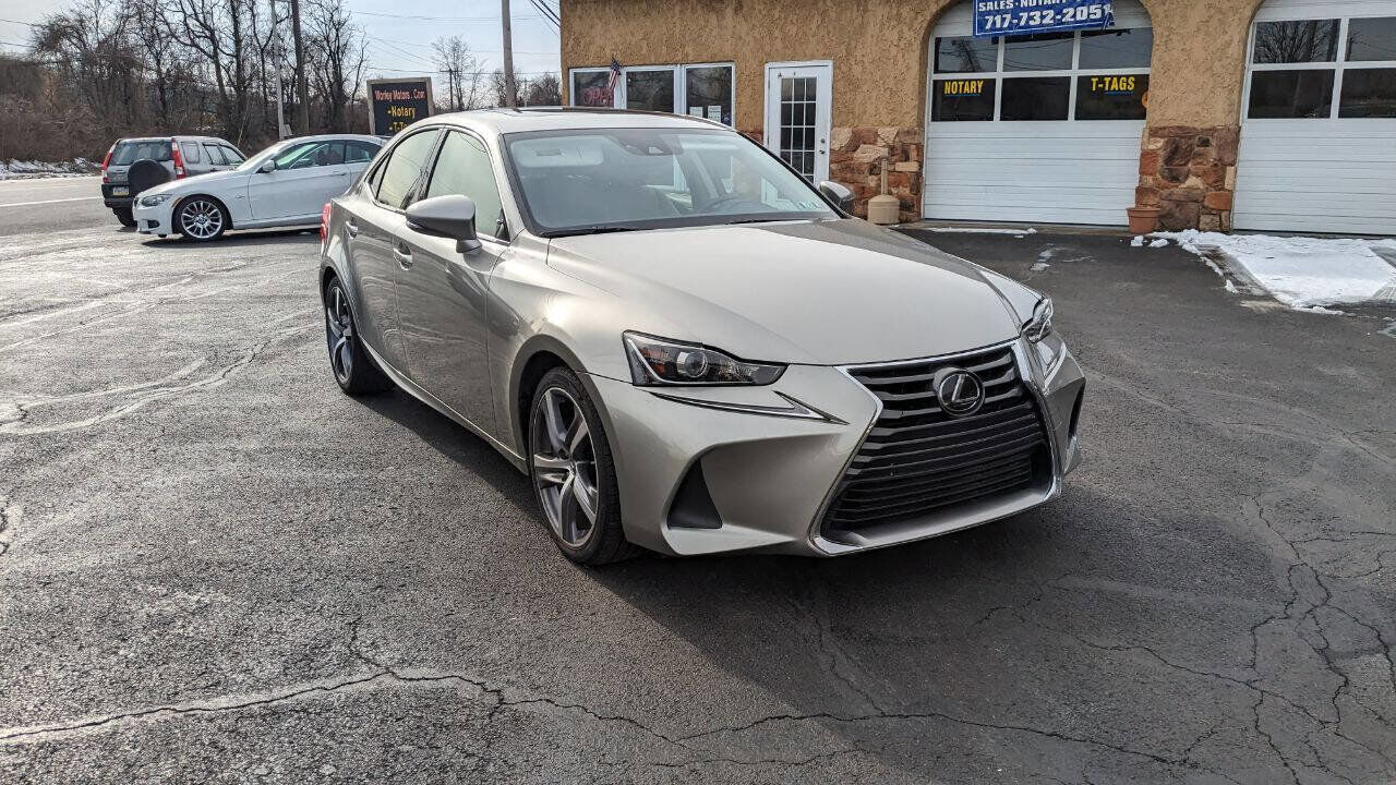 2018 LEXUS IS