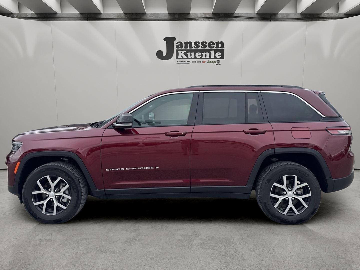 2025 JEEP Grand Cherokee