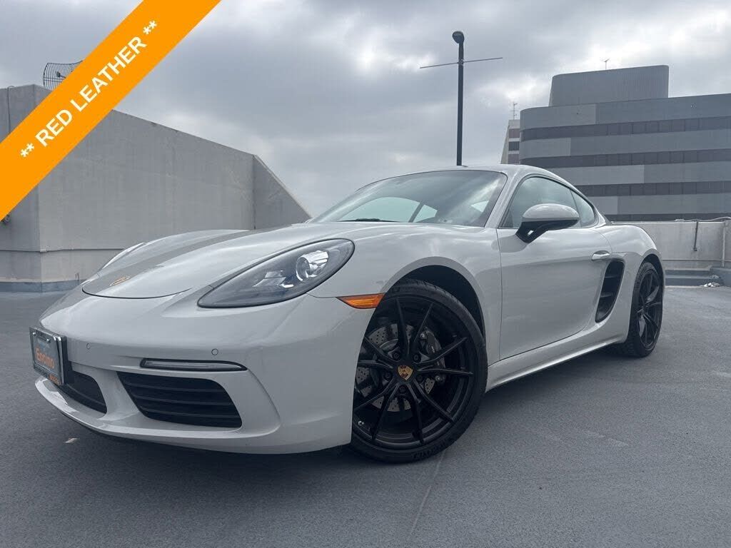 2019 PORSCHE 718