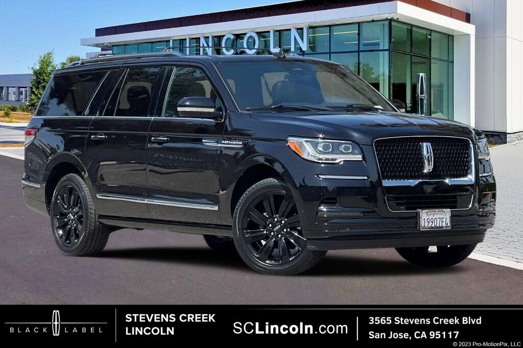 2023 LINCOLN Navigator L