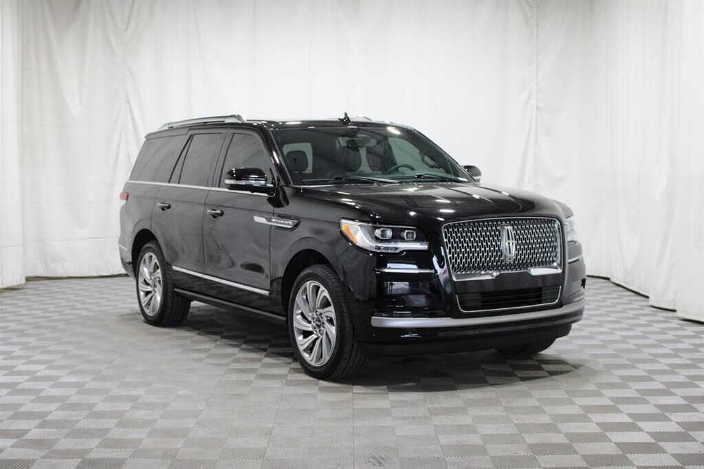 2024 LINCOLN Navigator