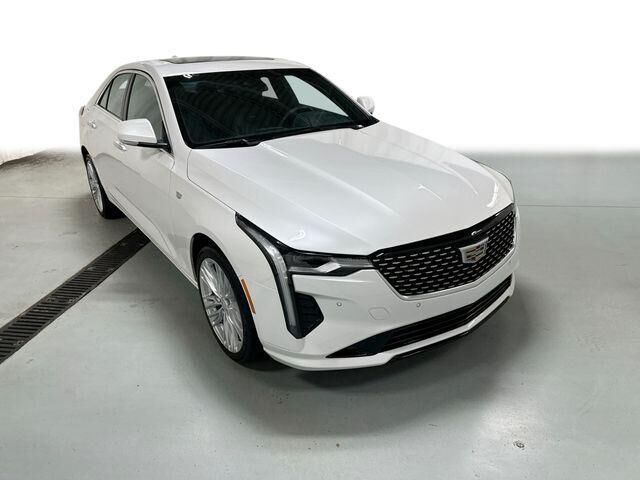 2023 CADILLAC CT4