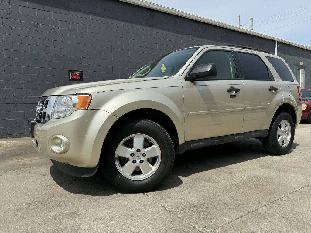 2011 FORD Escape