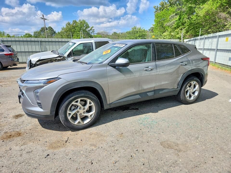 2024 CHEVROLET Trax