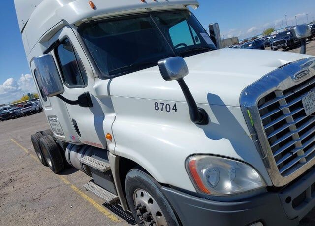 2017 FREIGHTLINER Cascadia