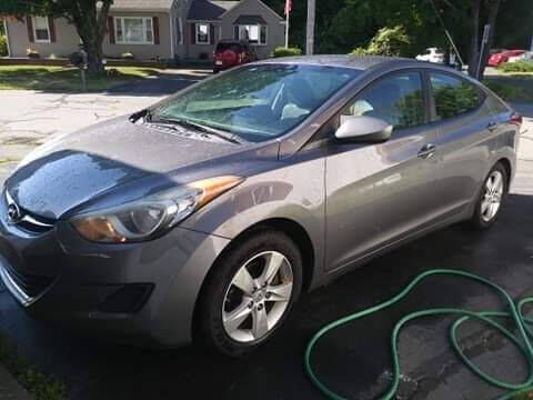 2011 HYUNDAI Elantra