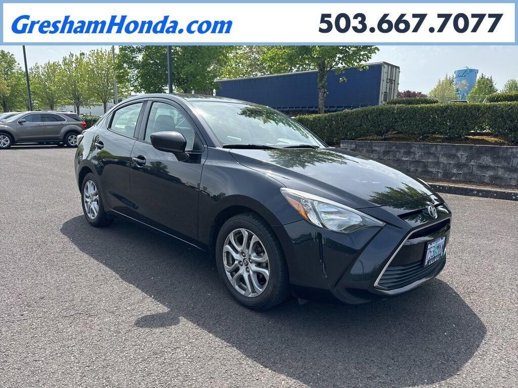 2017 TOYOTA Yaris