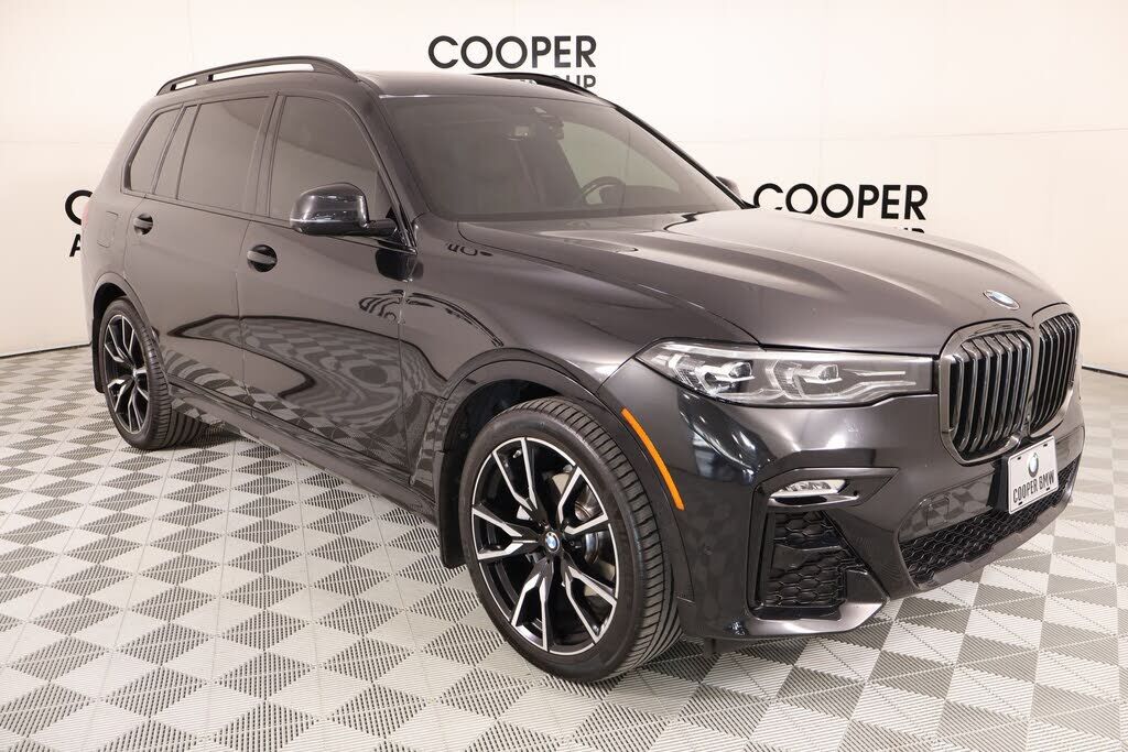2022 BMW X7