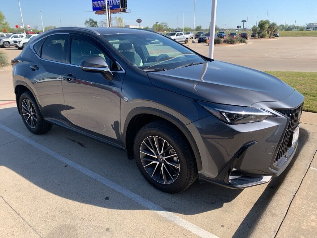 2023 LEXUS NX