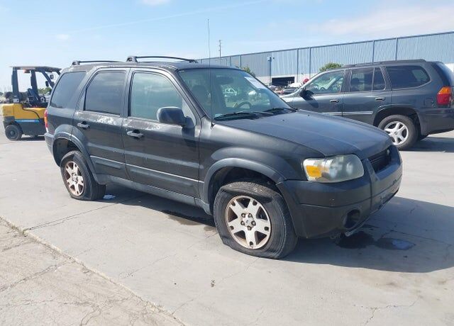 2005 FORD Escape