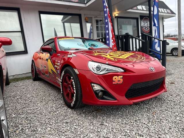 2013 TOYOTA Scion