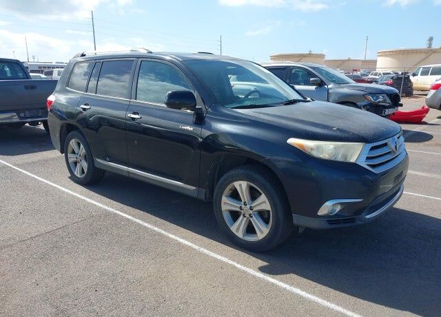 2012 TOYOTA Highlander