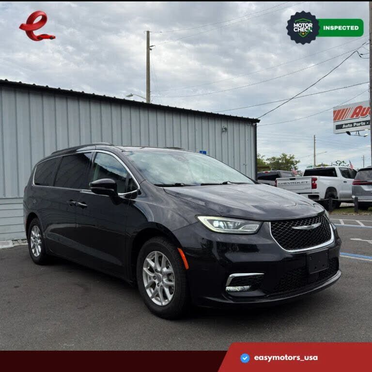 2022 CHRYSLER Pacifica