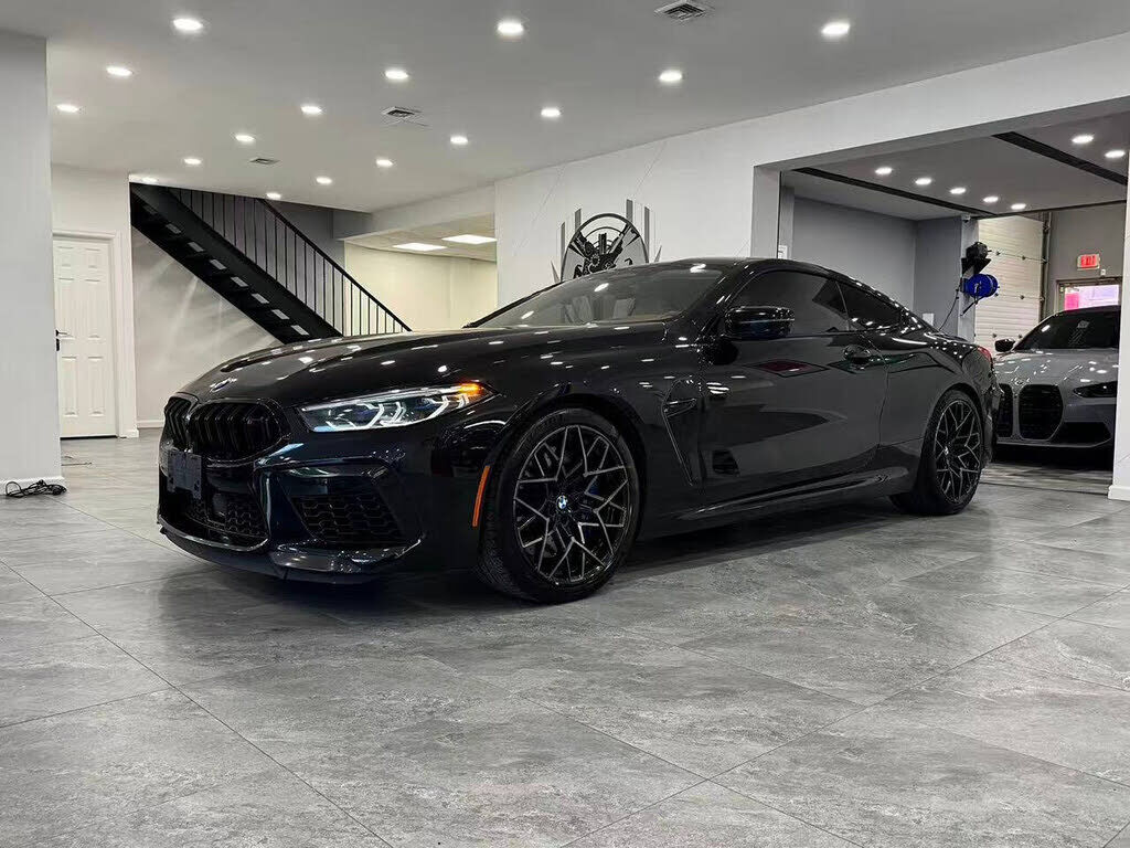 2020 BMW M8