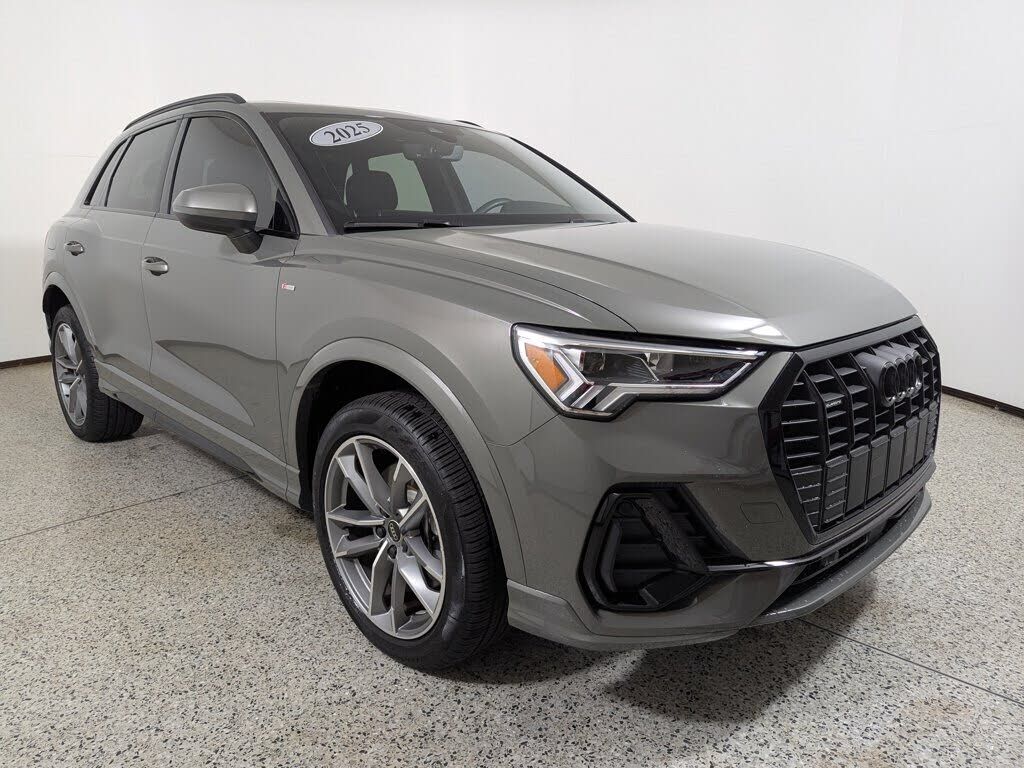 2025 AUDI Q3