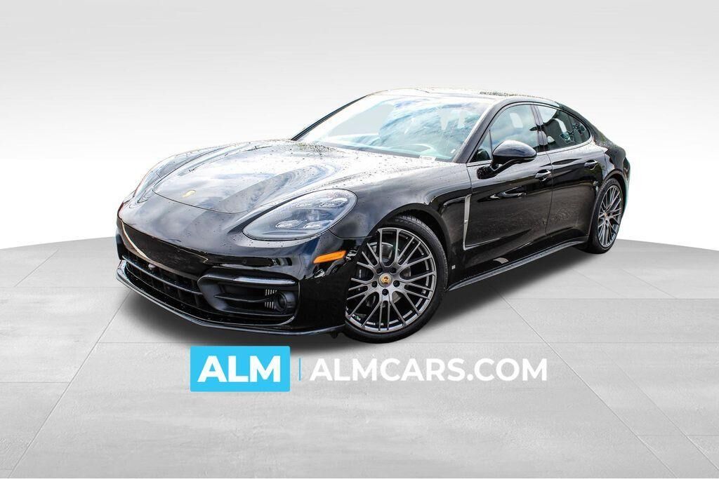 2023 PORSCHE Panamera