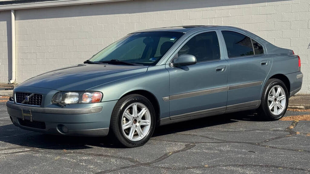 2002 VOLVO S60