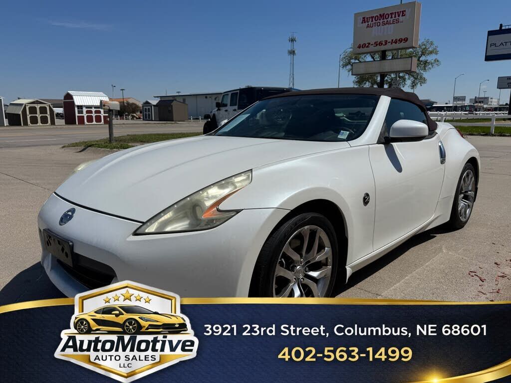 2010 NISSAN 370Z