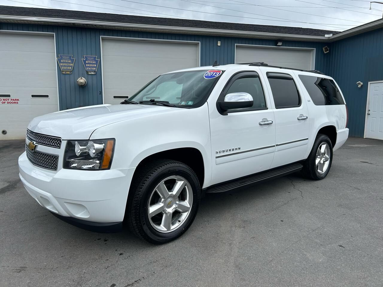 2013 CHEVROLET Suburban